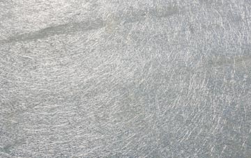 Kinlet laminate fibreglass or shingles?